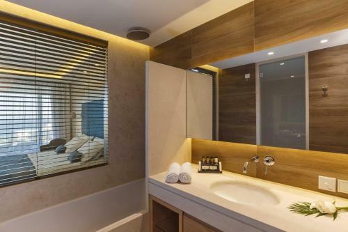 Hotel Atlantica Imperial Resort - Adults Only