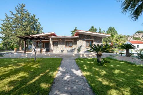 Kolympia Villa Sleeps 6 With Pool Air Con And Wifi