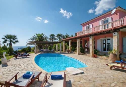 Kleismata Villa Sleeps 7 With Pool And Air Con