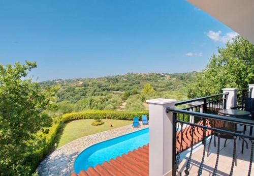Kleismata Villa Sleeps 6 With Pool And Air Con