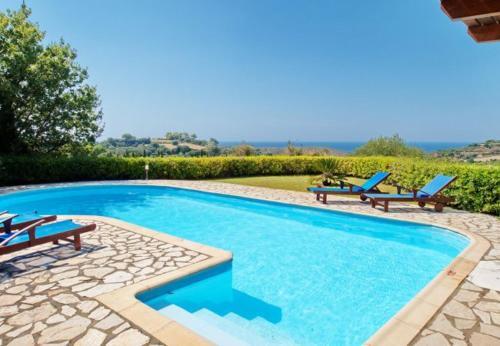 Kleismata Villa Sleeps 6 With Pool And Air Con