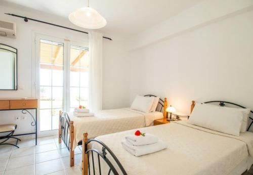 Villa In Kleismata Sleeps 5 Includes Swimming Pool And Air Con