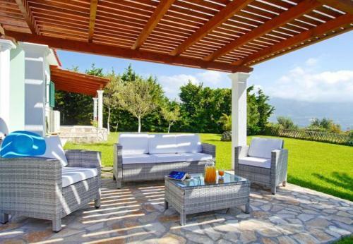 Villa In Kleismata Sleeps 5 Includes Swimming Pool And Air Con