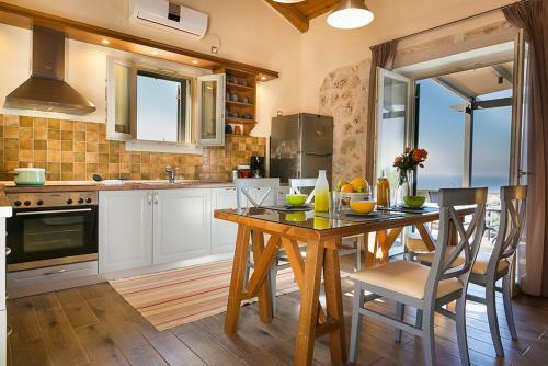 Manganos Villa Sleeps 4 Pool Air Con Wifi