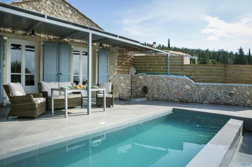 Manganos Villa Sleeps 2 Pool Air Con Wifi