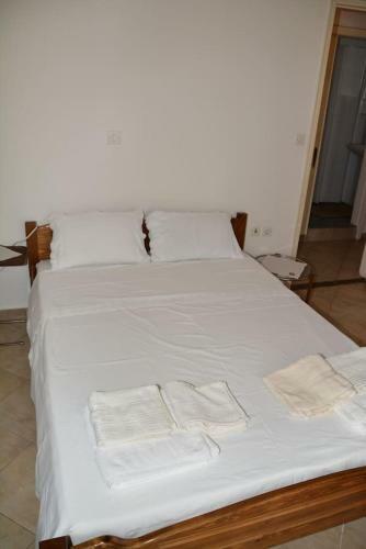 Traditional Summer House In Marmari