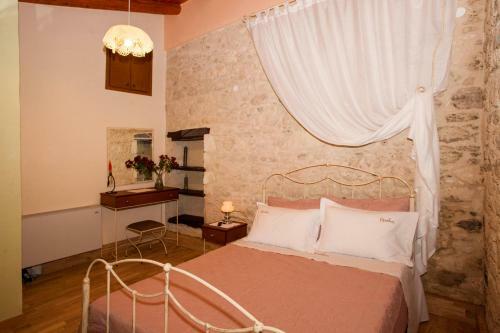 Villa Ariadne Traditional Home