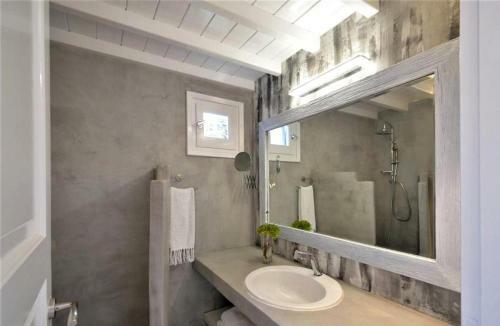 Fully Flexible Policy!! Manu Quality Brand Villa Mykonos