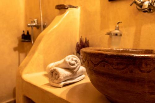 Gorgeous Cycladic Ortus Navy Villa With Pool 3bed & 2bath Sleeps 5!