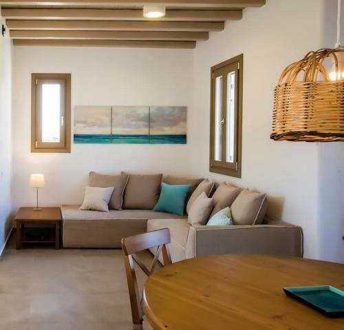 Villa Mykonos Bible 20
