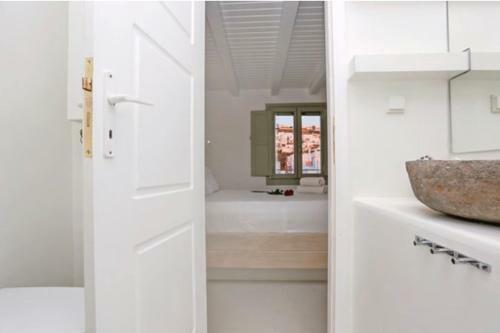 Sensation Three Level Villa In Mykonos Town