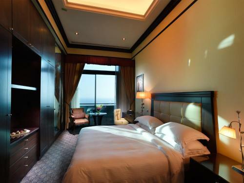 Hotel Raouche Arjaan By Rotana