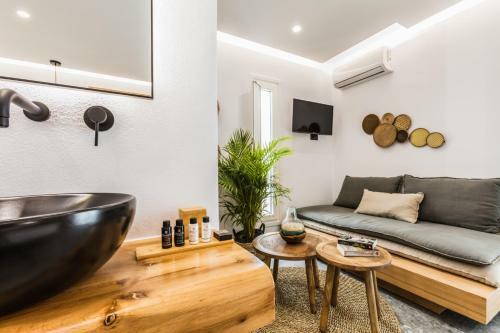 Hotel Naxian Secret