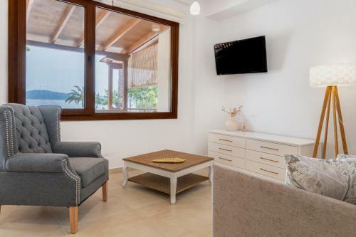 Komitsa Luxury Apartments