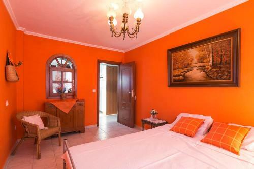 #flh - The Tangerine House (6bdr)