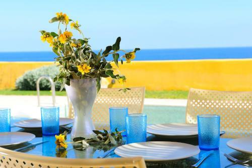 Alkiones Seafront Villas