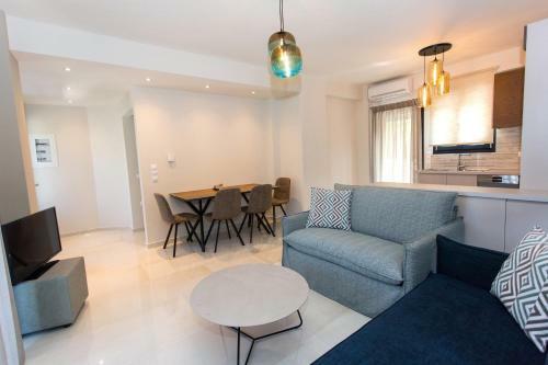Moonline Maisonettes & Apartments