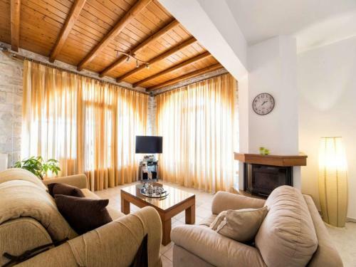 Elegant Villa In Paros With Veranda And Balcony