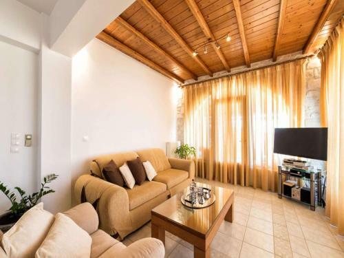 Elegant Villa In Paros With Veranda And Balcony