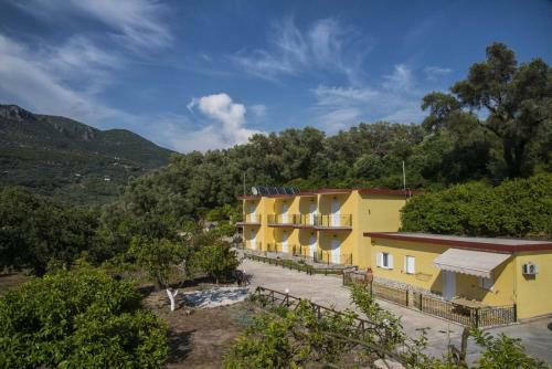 Villa Perkemes Apartments Parga