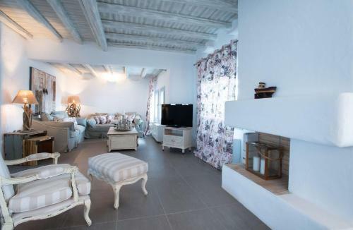 Luxury Paros Villa Superior Villa Private Pool Stunning Interior 7 Bdr Tserdakia