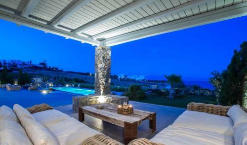 Luxury Paros Villa Superior Villa Private Pool Stunning Interior 7 Bdr Tserdakia