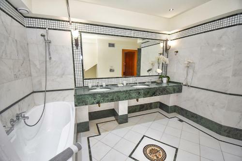 Corfu Resorts Villas