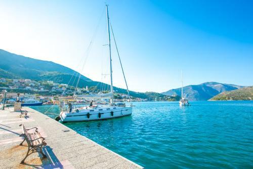 Perachori Villa Sleeps 4 Pool Air Con Wifi T604840