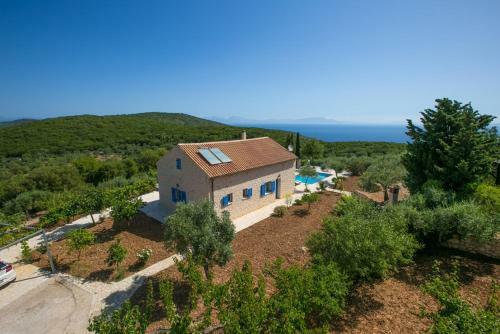 Perachori Villa Sleeps 4 Pool Air Con Wifi T604840