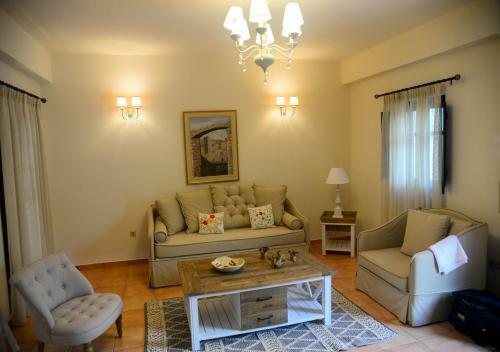 Hostal Focalion Castle Luxury Suites