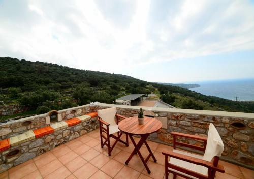 Hostal Focalion Castle Luxury Suites