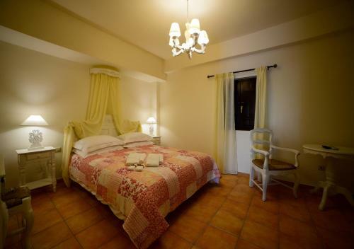 Hostal Focalion Castle Luxury Suites