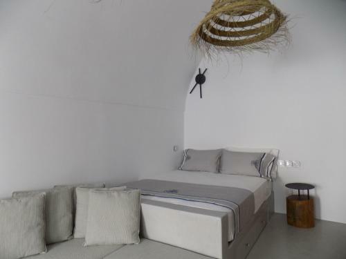Imarkellis Santorini