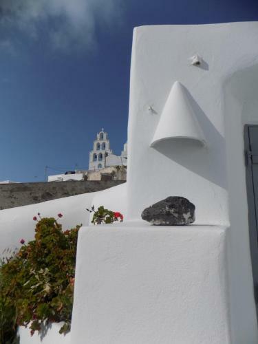 Imarkellis Santorini