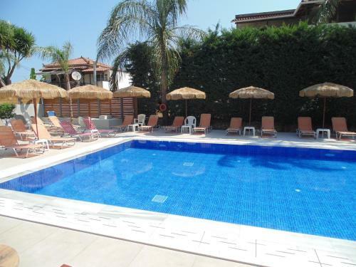 Apartamento Paradise Hotel & Bar