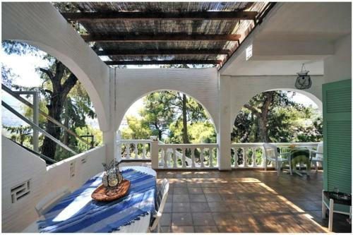 Poros Pine Villa