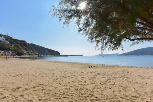 Miles Away Sifnos - Beachfront House