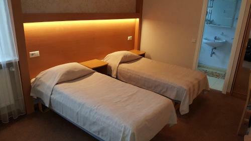 Home Hotel