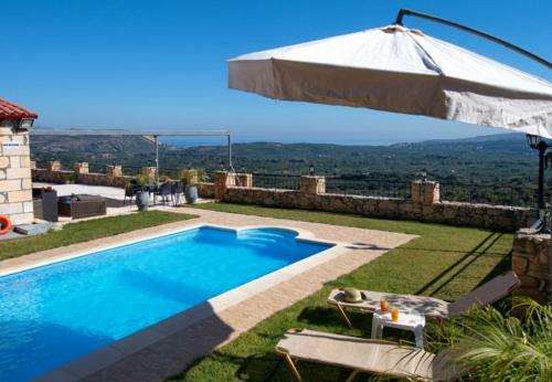 Samonas Villa Sleeps 4 With Pool And Air Con