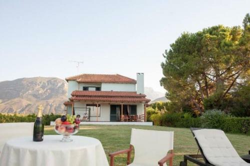 Seaside Villa In Rodia