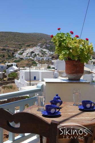 Traditional Apartment In Kastro