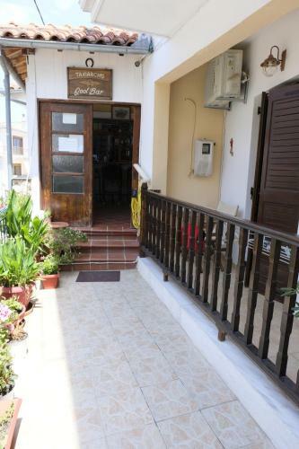 Hotel Taxiarchis Apartments