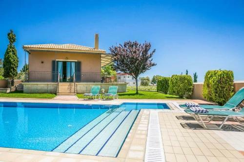 Fokata Villa Sleeps 4 Pool Air Con Wifi