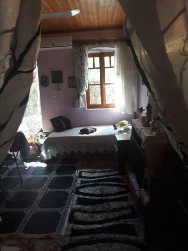 2 Bed Stone Cottage 10m Drive To Beautiful Beaches