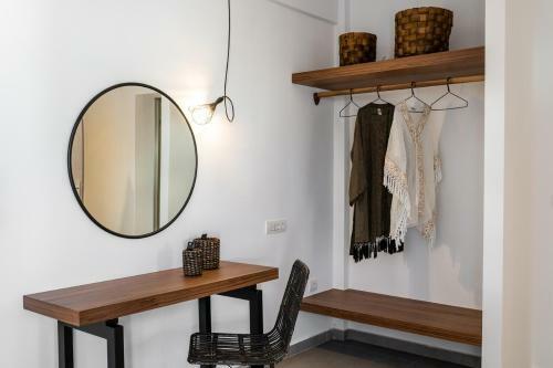 Apartamento Thira Gold Suites