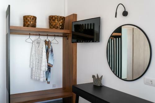 Apartamento Thira Gold Suites