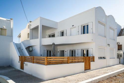 Apartamento Thira Gold Suites