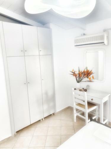 Hostal Orange Apartments