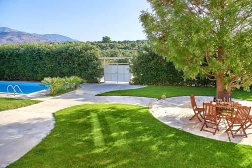 Villa Charma - Wonderful Villa With Private Pool And Garden
