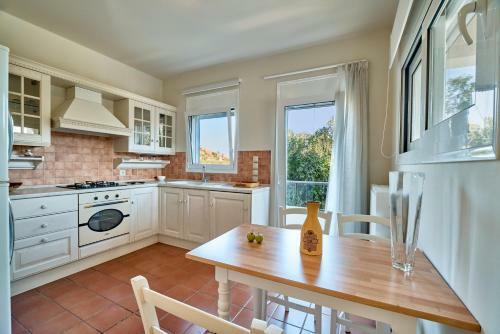Villa Charma - Wonderful Villa With Private Pool And Garden